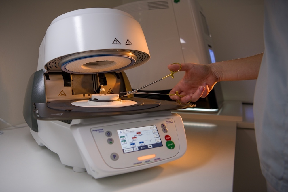 Zobotehnični laboratorij 4